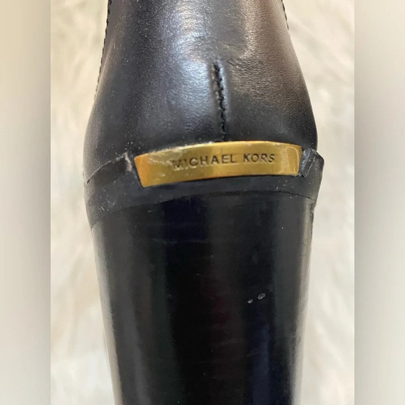 Michael Kors RARE Bastian black leather lace-up heeled ankle boots 8M - Picture 14 of 15